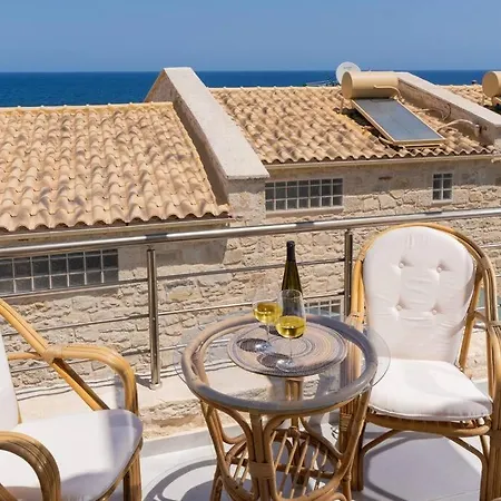 Casa de Férias Leon Suite, Seafront Residence! Pánormos